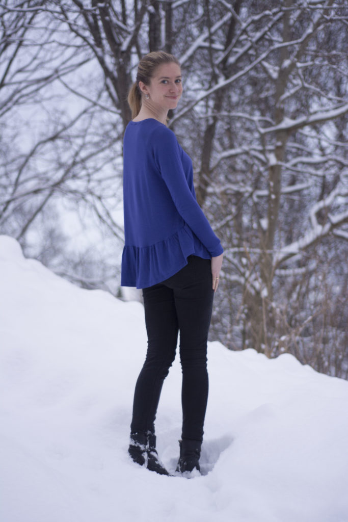 Sew Mariefleur Chalk and Notch Waterfall Raglan